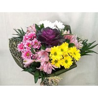 Смесен букет със 7 стръка цветя Смесен букет със 7 стръка цветя