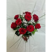 Букет с 11 стръка прекрасни червени рози. Букет с 11 стръка прекрасни червени рози.