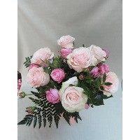 Букет с 11 бр. нежно розови рози Букет с 11 бр. нежно розови рози