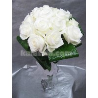 Букет 21 бр рози. Без опаковка, с подложка от листа аспедистра. Букет 21 бр рози. Без опаковка, с подложка от листа аспедистра.