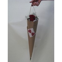 Букет 1 бр. роза, декорирана с гипсофил, нежна зеленина и семпла опаковка. Букет 1 бр. роза, декорирана с гипсофил, нежна зеленина и семпла опаковка.