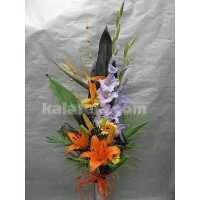 Елегантен букет във височина със стрелиция, лилиум, гербер и гладиола Елегантен букет във височина със стрелиция, лилиум, гербер и гладиола