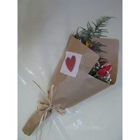 Елегантен букет с 7 стръка лалета Елегантен букет с 7 стръка лалета